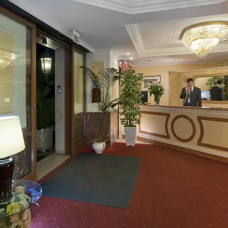 C-hotels Club House 4* Roma