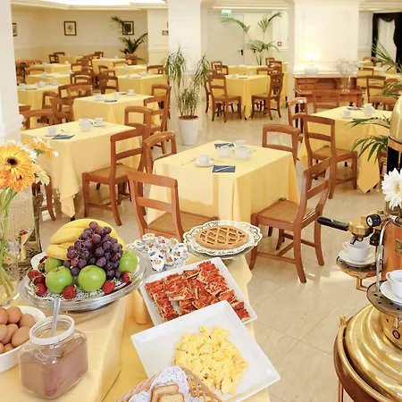 Ξενοδοχείο C-hotels Club House 4*
