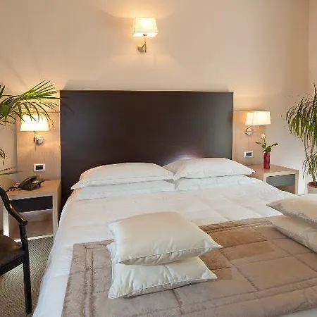 C-hotels Club House Hotel 4*