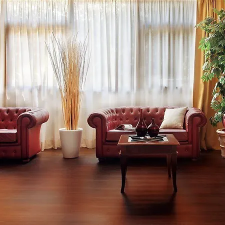 C-hotels Club House Отель 4*