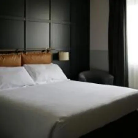 Отель C-hotels Club House 4*