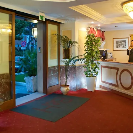 C-hotels Club House 4*